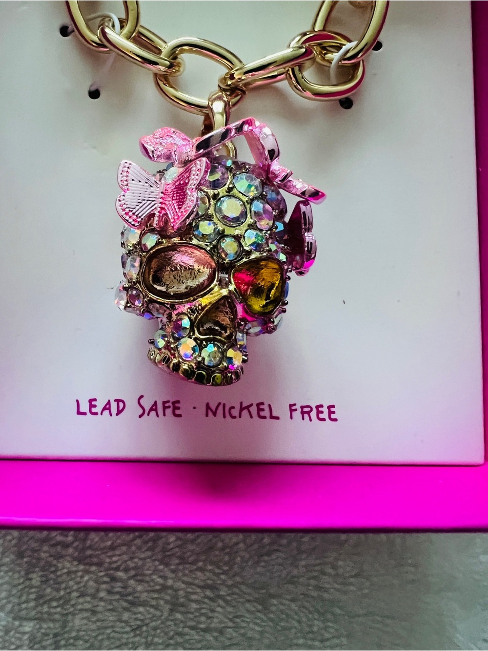 BNWT  Betsey Johnson Halloween Pink
Butterfly Skull Necklace - Picture 3 of 6